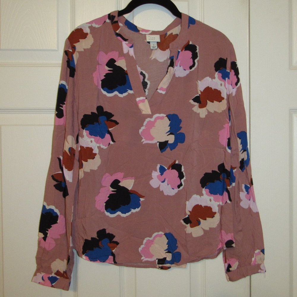 A New Day Floral V-Neck S Long Sleeve Rayon Blouse